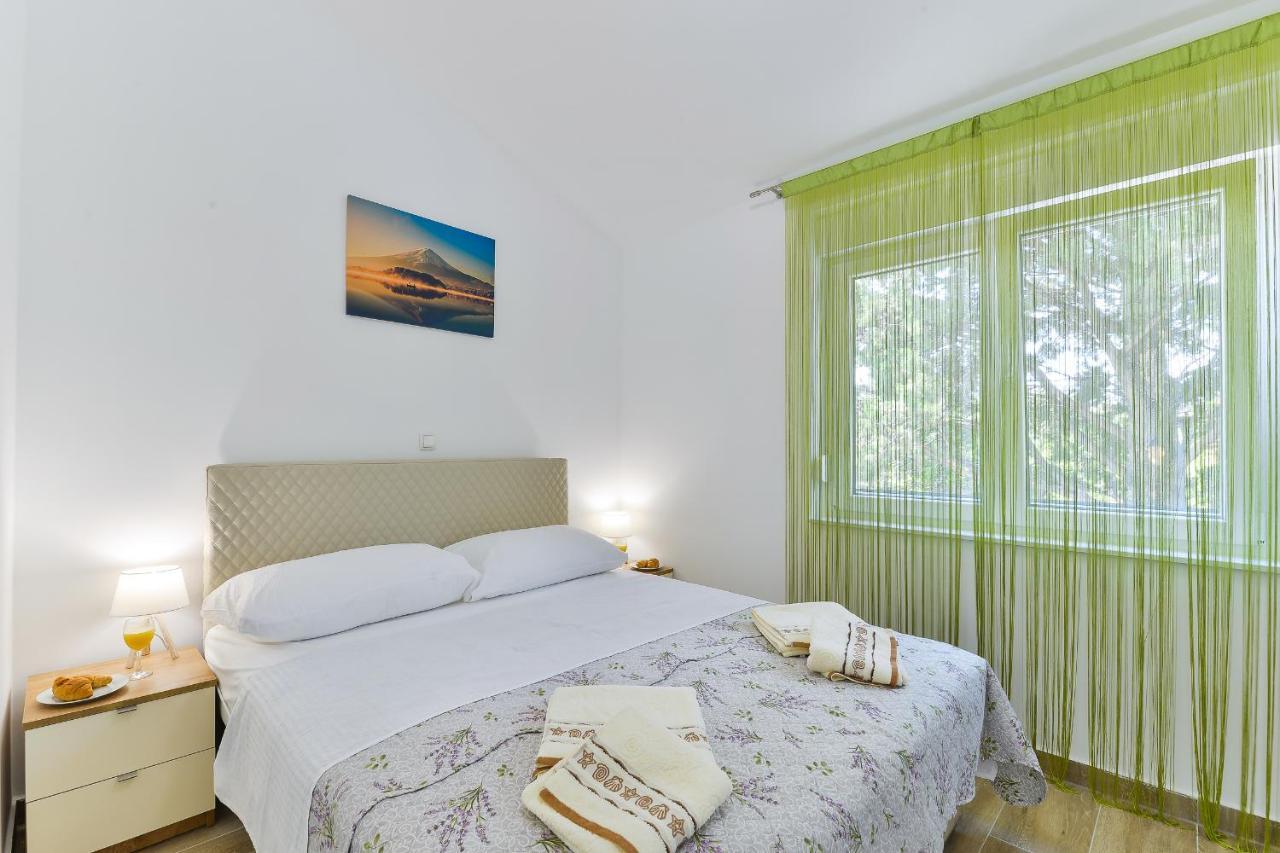 Cascada Villas With Private Jacuzzi And Private Parking Стариград-Паклениця Екстер'єр фото