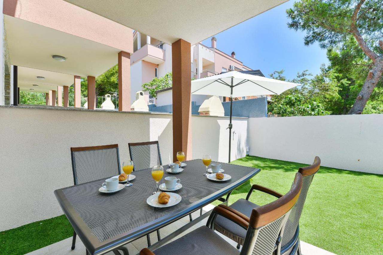 Cascada Villas With Private Jacuzzi And Private Parking Стариград-Паклениця Екстер'єр фото