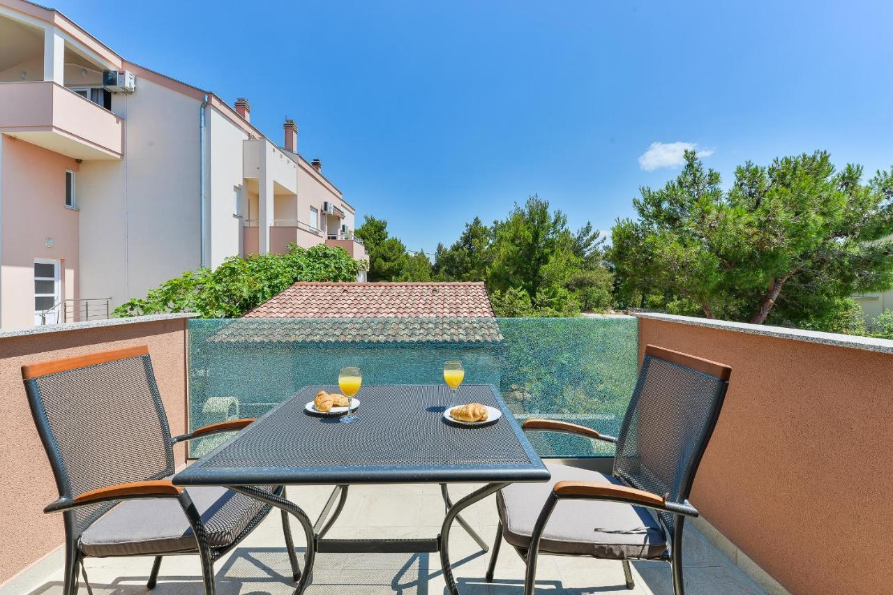 Cascada Villas With Private Jacuzzi And Private Parking Стариград-Паклениця Екстер'єр фото